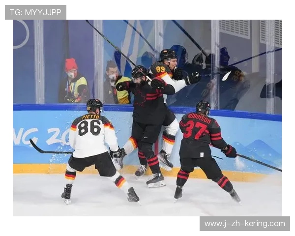 冰球麦克戴维德极速突破,完成抢点破门 冰球麦克戴维德极速突破,完成抢点破门