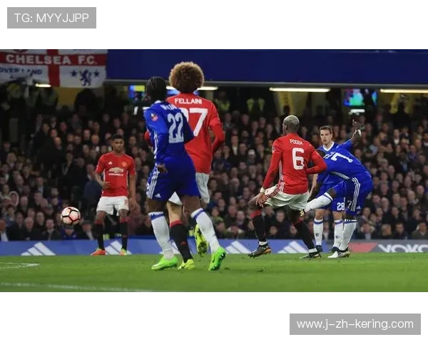 切尔西弧顶外的远射数次击中门框