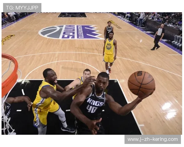 勇士内外结合:跑位变化继续扩展战术包 勇士内外结合:跑位变化继续扩展战术包